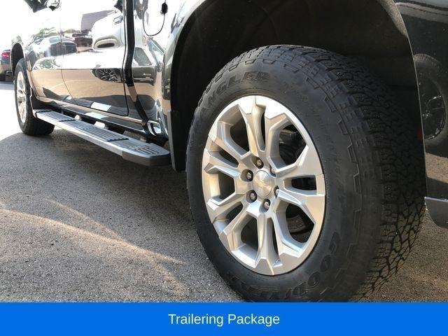Chevrolet Silverado 1500 LTZ Crew Cab 4WD 2023