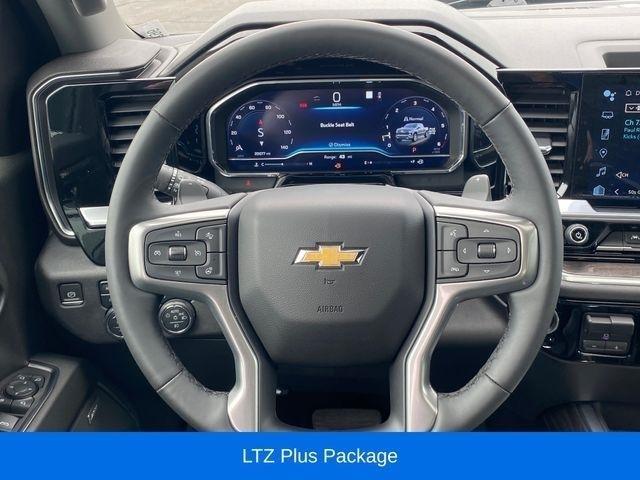 Chevrolet Silverado 1500 LTZ Crew Cab 4WD 2023
