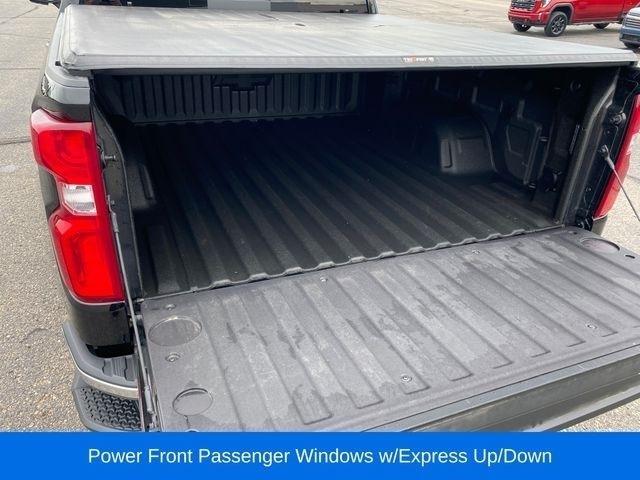 Chevrolet Silverado 1500 LTZ Crew Cab 4WD 2023