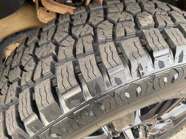 GMC Sierra 2500HD AT4 Crew Cab 4WD 2024