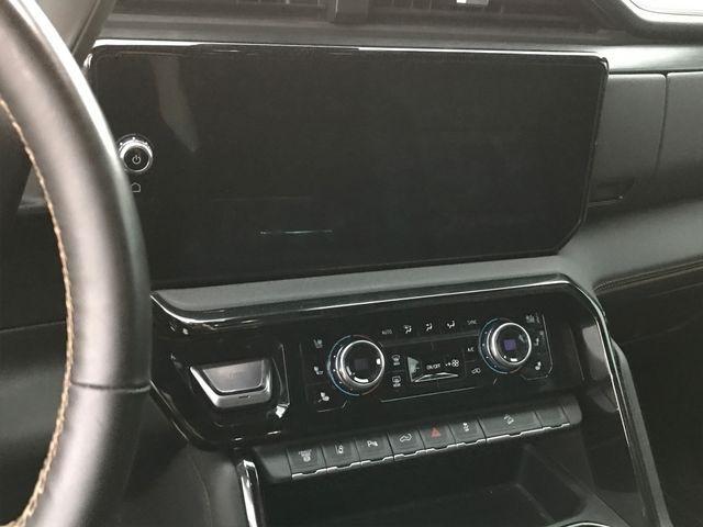 GMC Sierra 2500HD AT4 Crew Cab 4WD 2024