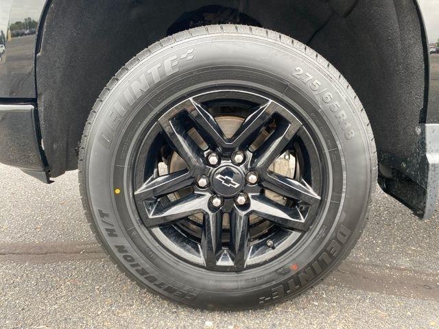 Chevrolet Silverado 1500 Trail Boss Custom Crew Cab 4WD 2022
