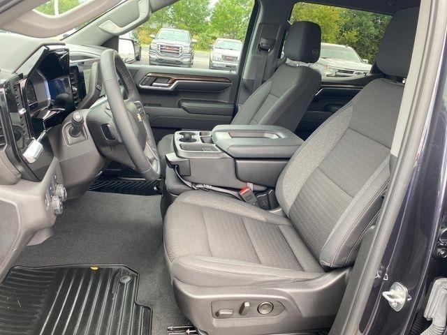Chevrolet Silverado 1500 LT-L Crew Cab 4WD 2024