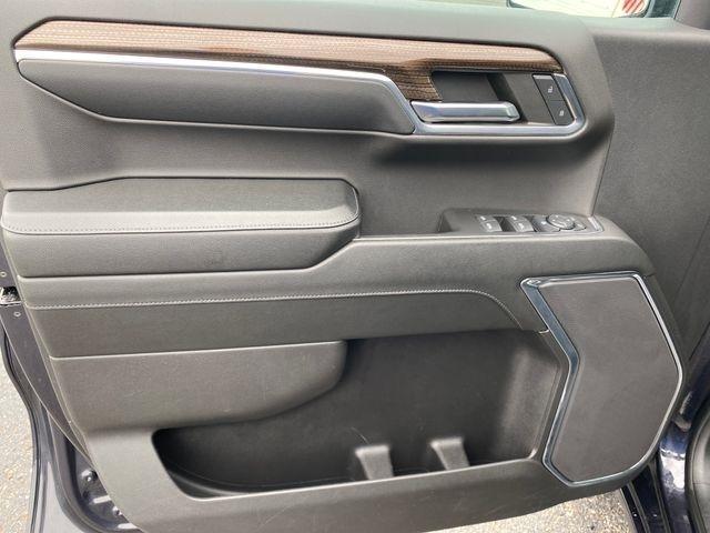 Chevrolet Silverado 1500 LT-L Crew Cab 4WD 2024