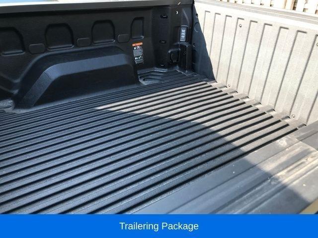 Chevrolet Silverado 1500 LT-L Crew Cab 4WD 2024