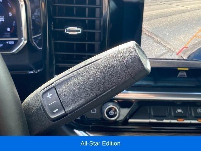Chevrolet Silverado 1500 LT-L Crew Cab 4WD 2024