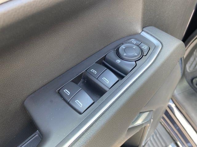 Chevrolet Silverado 1500 LT-L Crew Cab 4WD 2024
