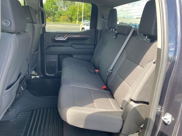 Chevrolet Silverado 1500 LT-L Crew Cab 4WD 2024