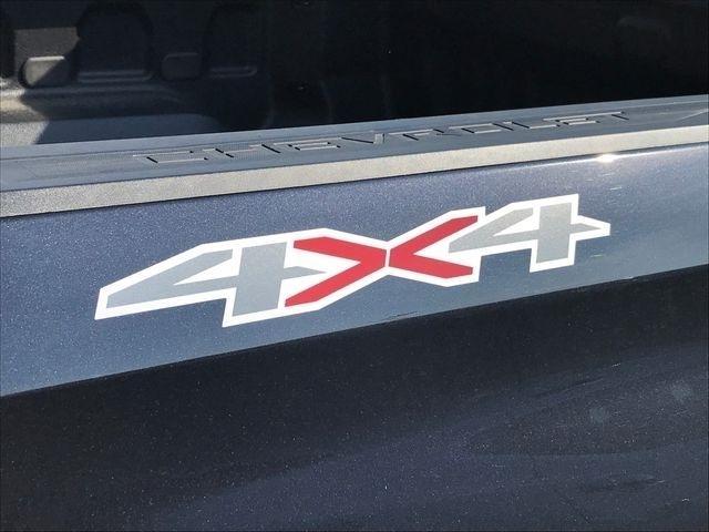 Chevrolet Silverado 1500 LT-L Crew Cab 4WD 2024