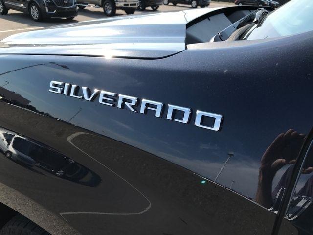 Chevrolet Silverado 1500 LT-L Crew Cab 4WD 2024