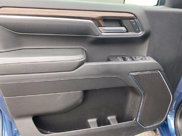 Chevrolet Silverado 1500 LT-L Crew Cab 4WD 2024