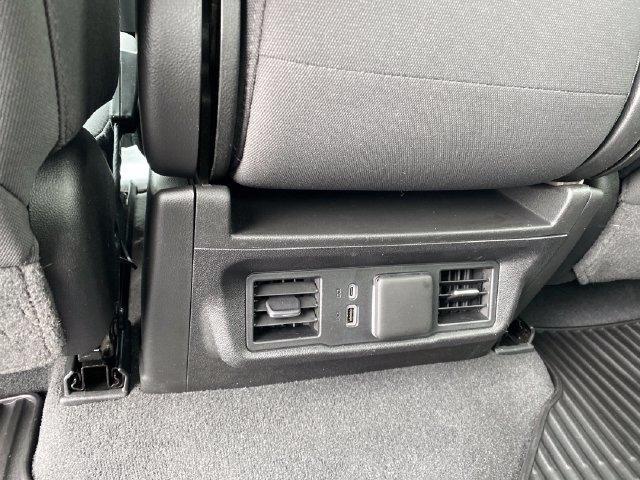 Chevrolet Silverado 1500 LT-L Crew Cab 4WD 2024