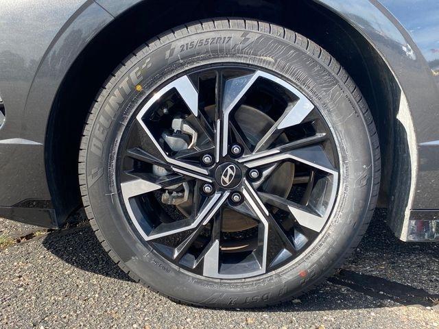 Hyundai Sonata SEL 2025