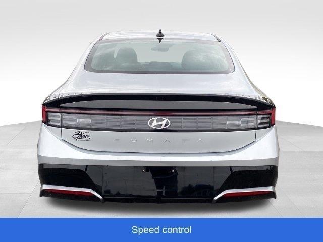 Hyundai Sonata SEL 2025