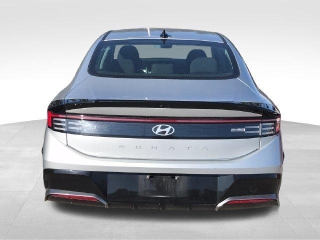 Hyundai Sonata SEL 2025