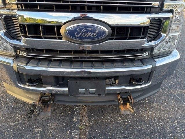 Ford F-350 SD XL Crew Cab Long Bed 4WD 2020
