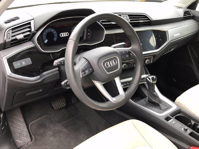 Audi Q3 S line Premium quattro 2025