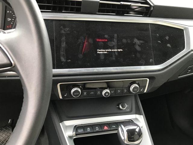 Audi Q3 S line Premium quattro 2025