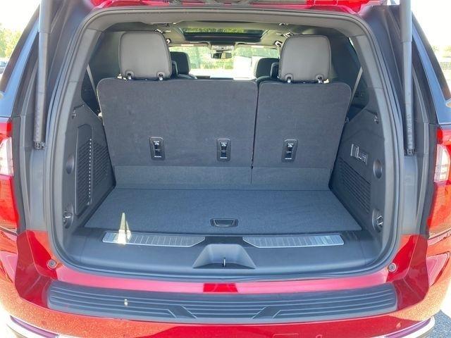 GMC Yukon Denali 4WD 2025
