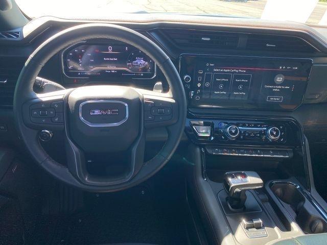 GMC Sierra 1500 AT4 Crew Cab 4WD 2025