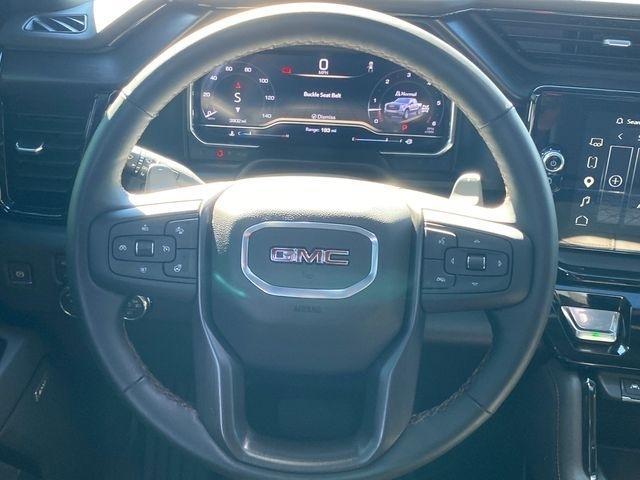 GMC Sierra 1500 AT4 Crew Cab 4WD 2025