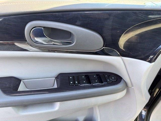 Buick Enclave Convenience FWD 2017