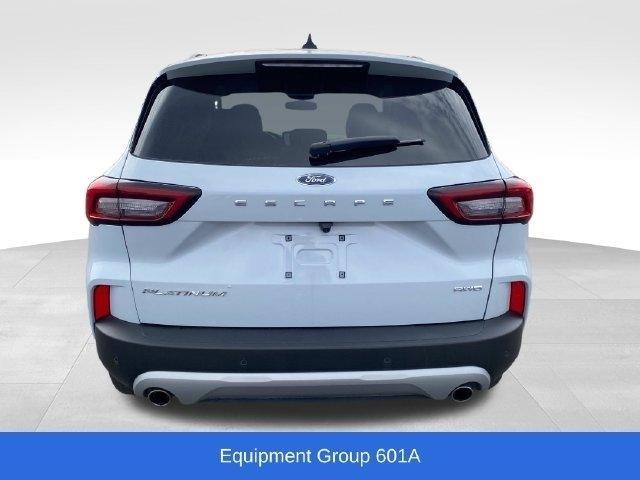 Ford Escape Platinum AWD 2025