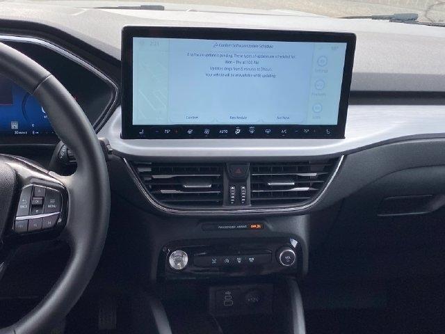 Ford Escape Platinum AWD 2025