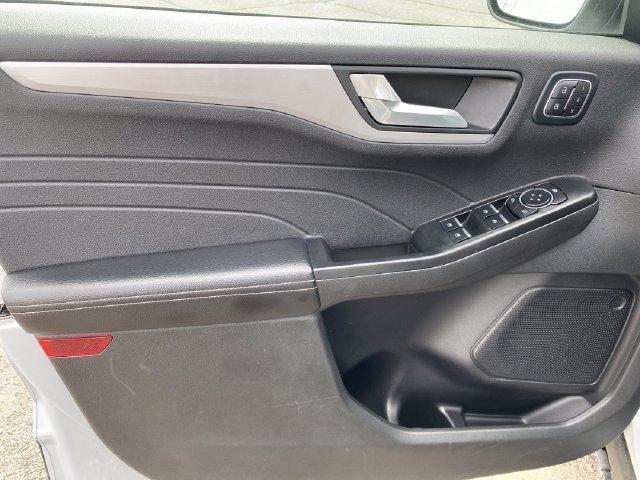 Ford Escape Platinum AWD 2025