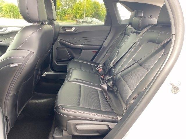 Ford Escape Platinum AWD 2025