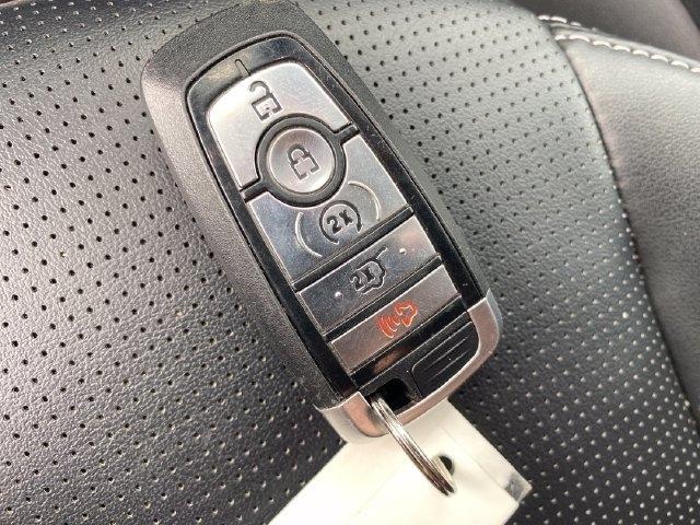 Ford Escape Platinum AWD 2025