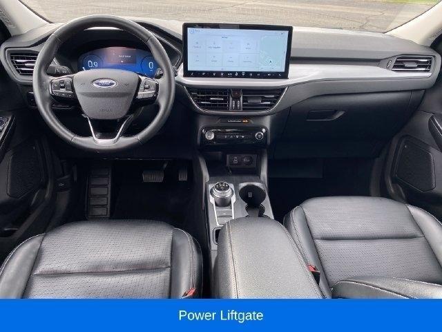 Ford Escape Platinum AWD 2025
