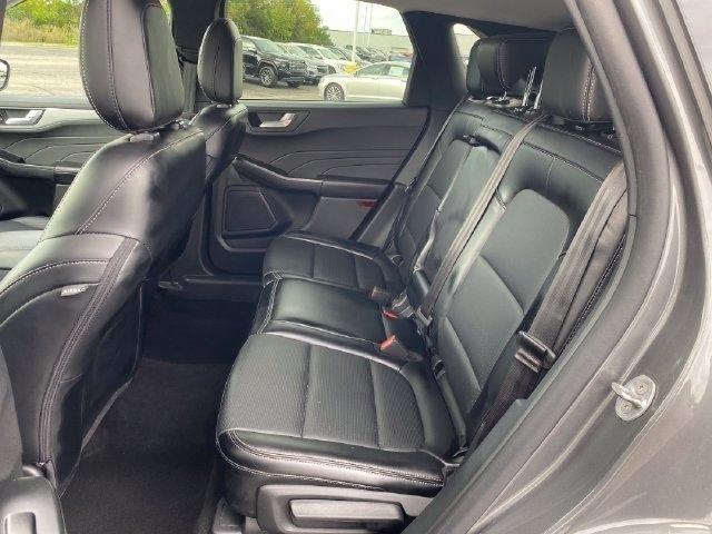 Ford Escape Platinum AWD 2025