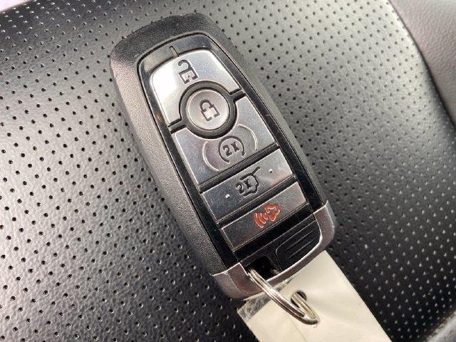 Ford Escape Platinum AWD 2025