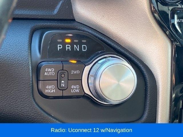 RAM 1500 Laramie Crew Cab SWB 4WD 2020