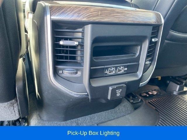 RAM 1500 Laramie Crew Cab SWB 4WD 2020