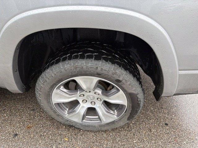 RAM 1500 Laramie Crew Cab SWB 4WD 2020