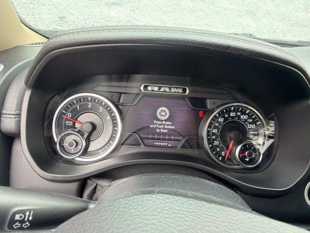 RAM 1500 Laramie Crew Cab SWB 4WD 2020
