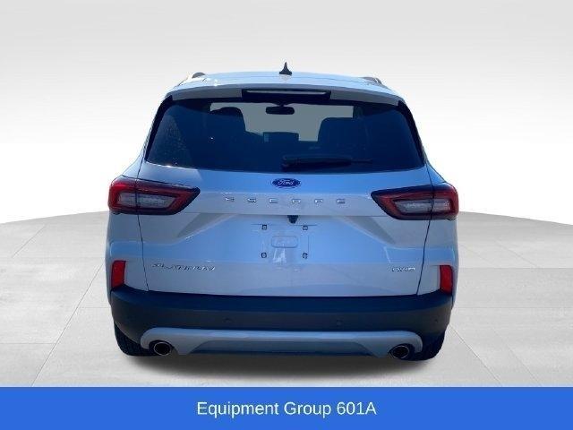 Ford Escape Platinum AWD 2025