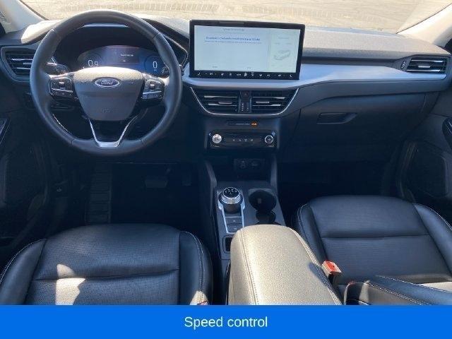Ford Escape Platinum AWD 2025