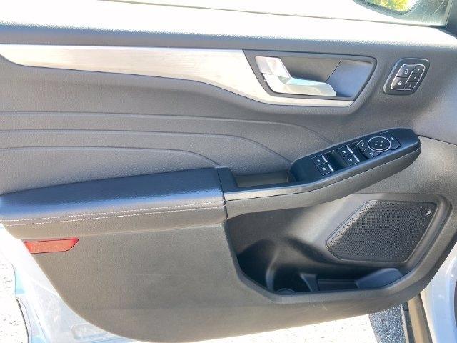 Ford Escape Platinum AWD 2025