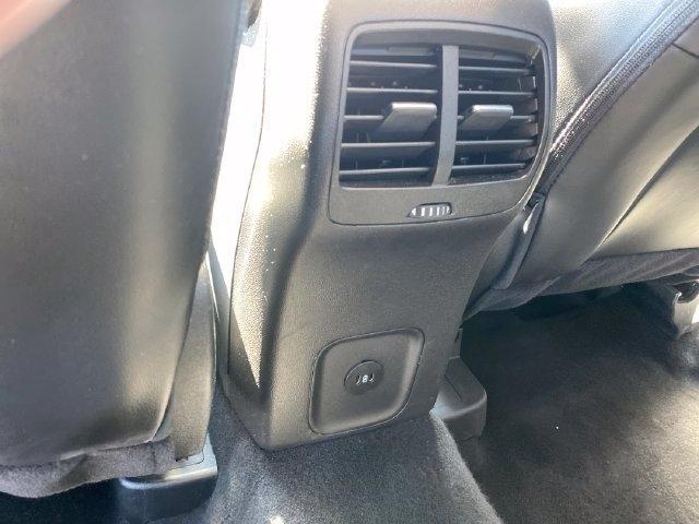 Ford Escape Platinum AWD 2025