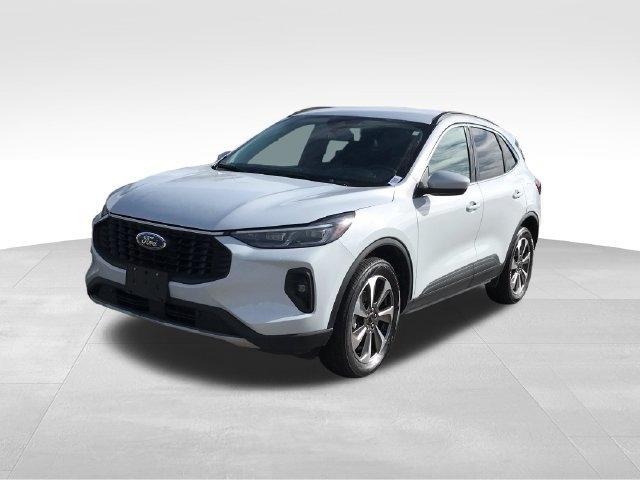 Ford Escape Platinum AWD 2025