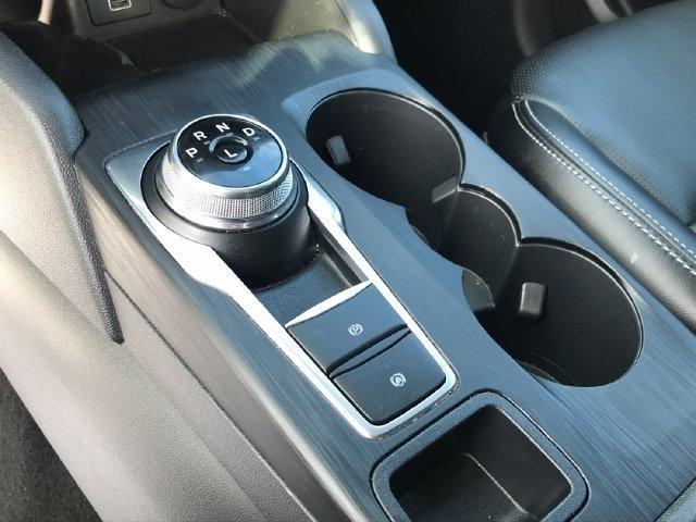 Ford Escape Platinum AWD 2025