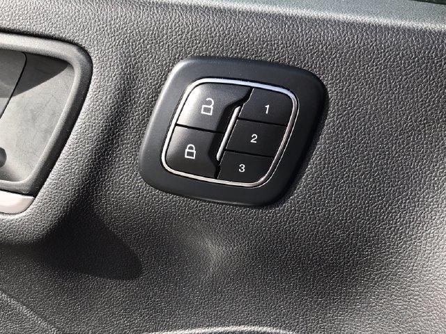 Ford Escape Platinum AWD 2025