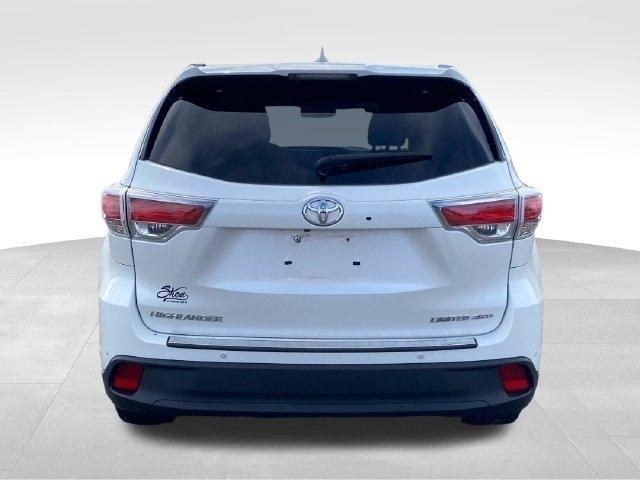 Toyota Highlander Limited AWD V6 2016