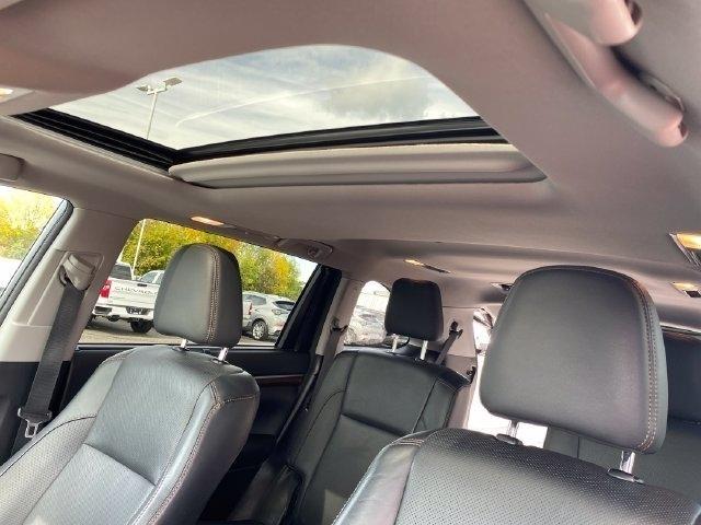 Toyota Highlander Limited AWD V6 2016