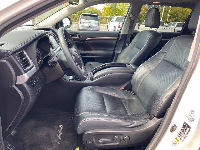 Toyota Highlander Limited AWD V6 2016