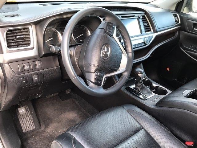 Toyota Highlander Limited AWD V6 2016