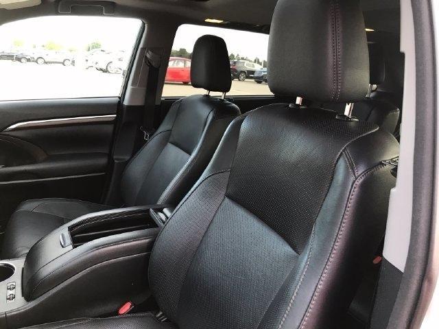 Toyota Highlander Limited AWD V6 2016